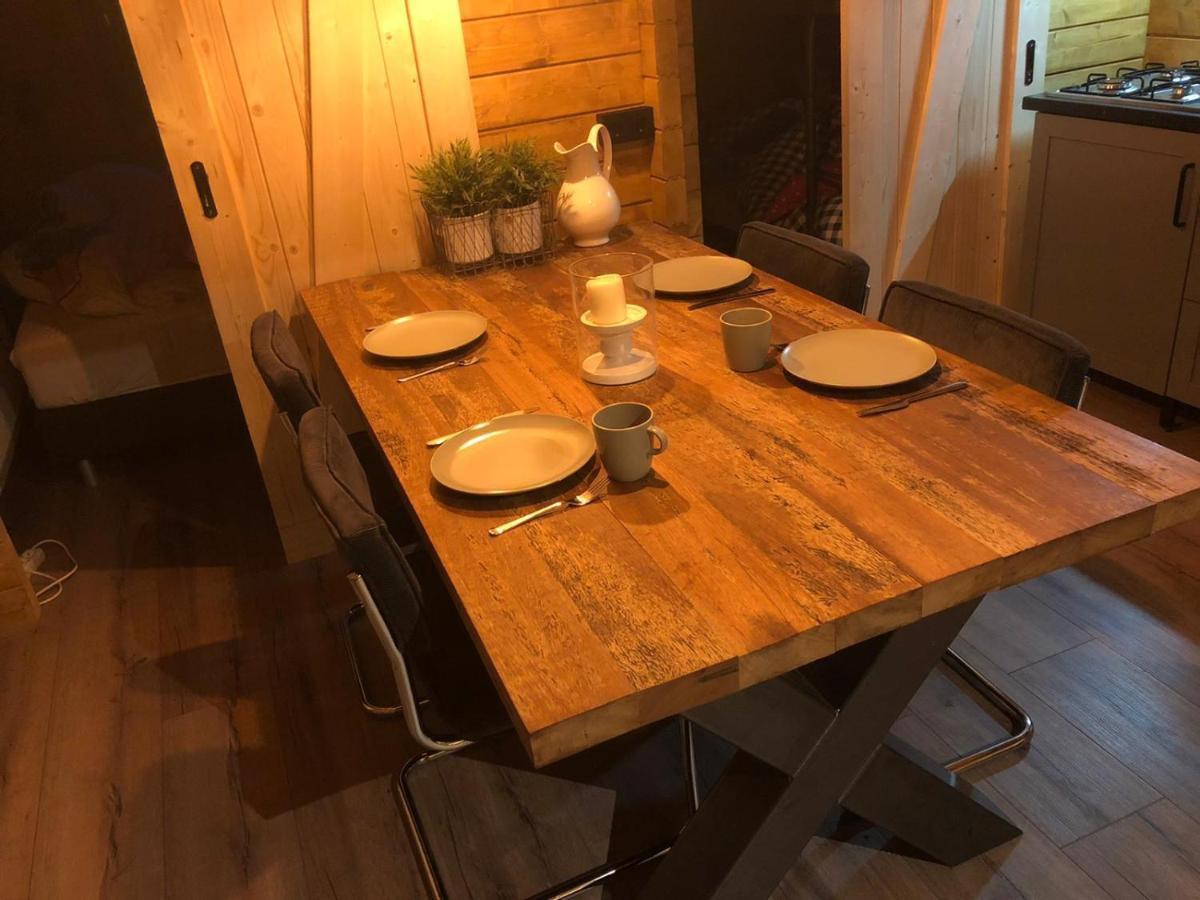 3 Slaapkamer Blokhut Met Opgemaakte Bedden Villa Putten Exterior foto